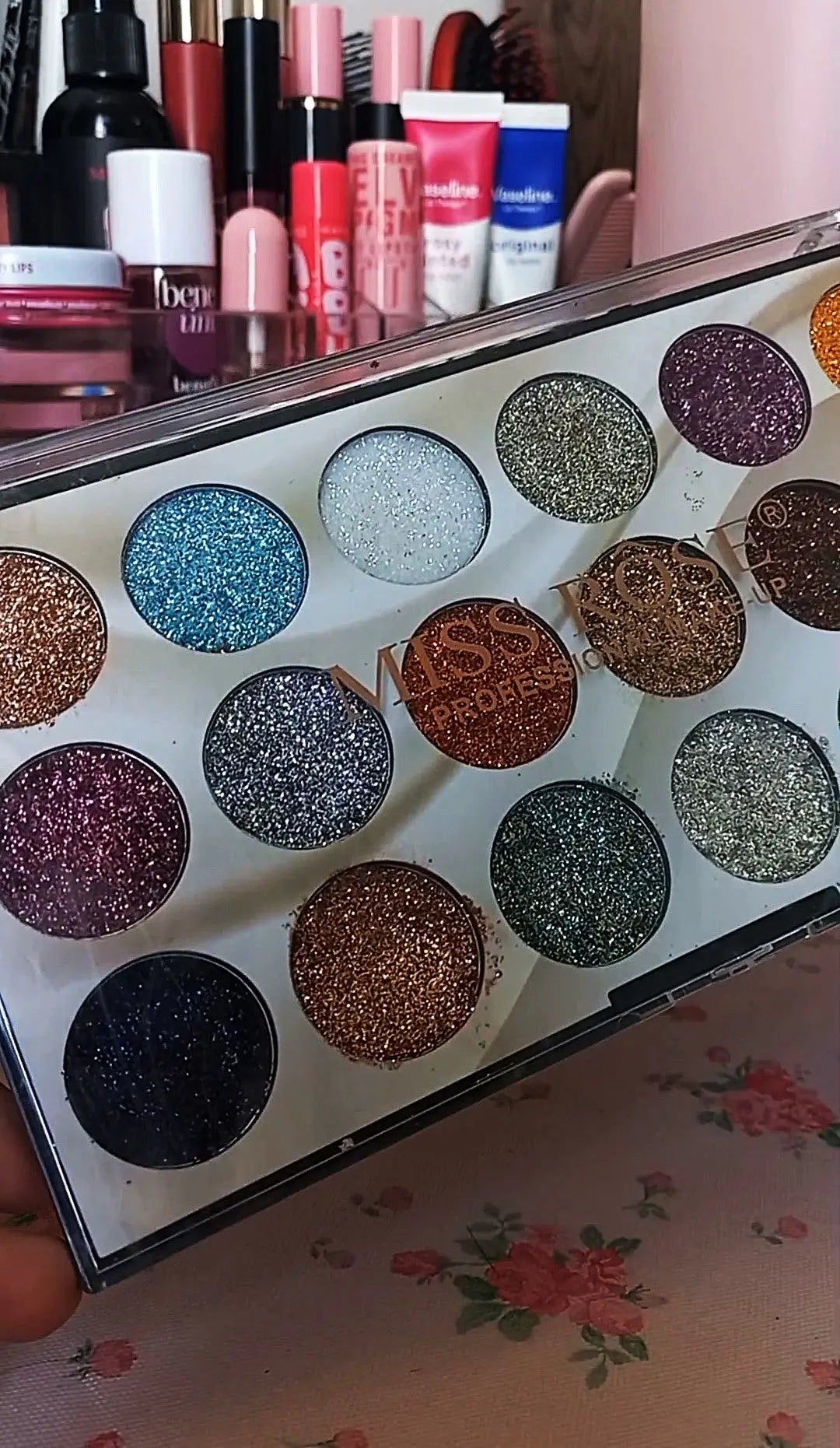 MISS ROSE 18-Color Sequin Glitter Eyeshadow